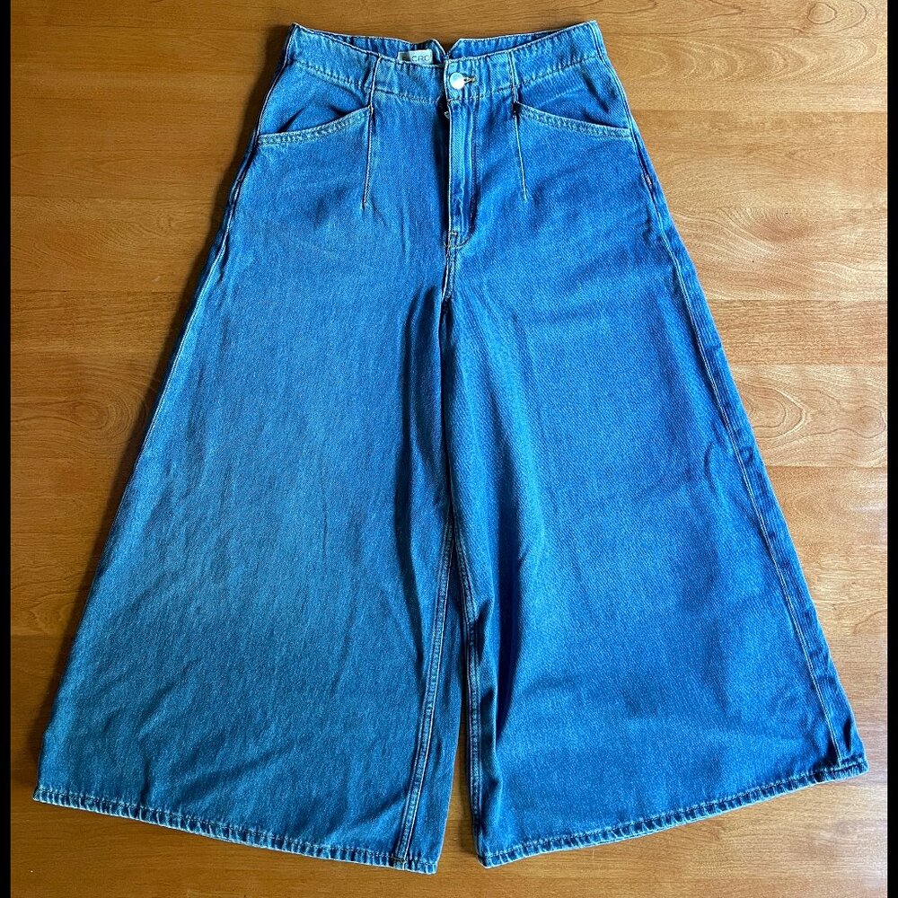 Pilcro Anthropologie wide leg high rise cropped jeans 28